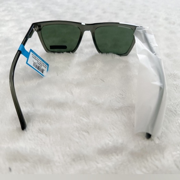 NWT- DOT DASH by Billabong SUNGLASSES BUZZY - VINTAGE GREY TRANS/VINTAGE GRN - Picture 5 of 9